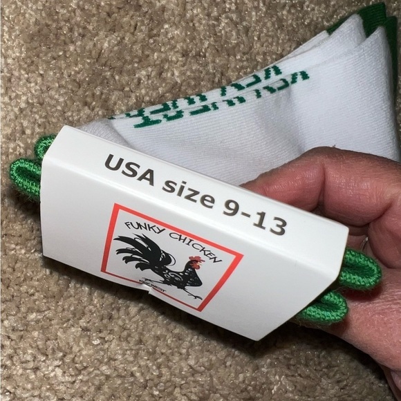 3/$25 🍄 Funky Chicken Key West Mile Zero Rooster Socks Size 9-13 NEW - Picture 4 of 6